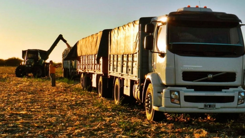 Flete para el transporte de granos en Córdoba sube un 20%