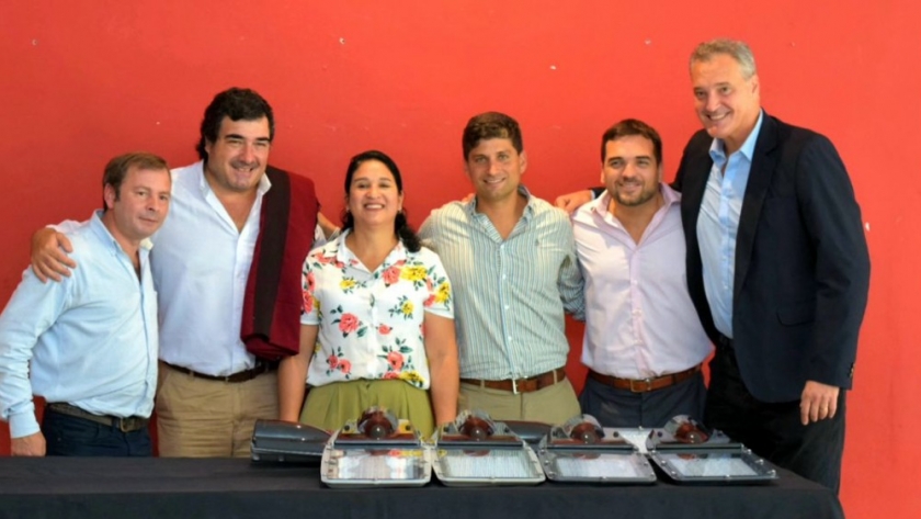 El Gobierno entregó luces led a la Municipalidad de Orán