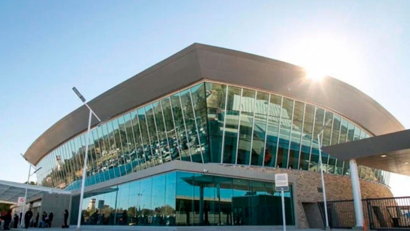 Argentina ya tiene el primer aeropuerto 100% sustentable usando energía solar