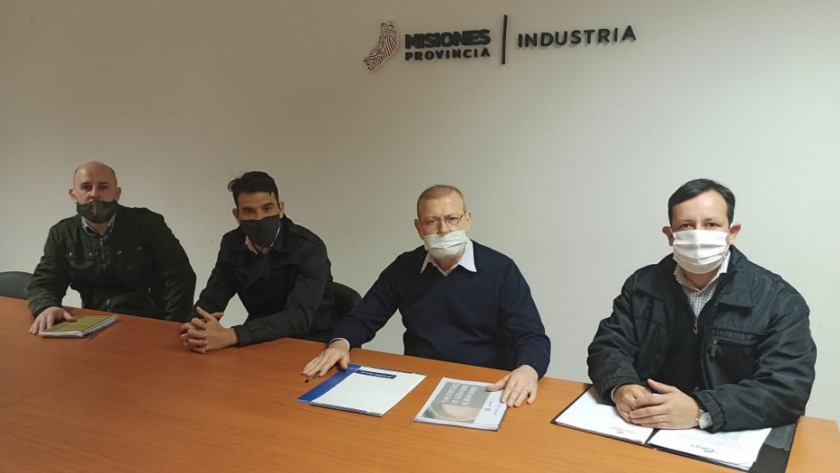 Industria coordina acciones con desarrollo social