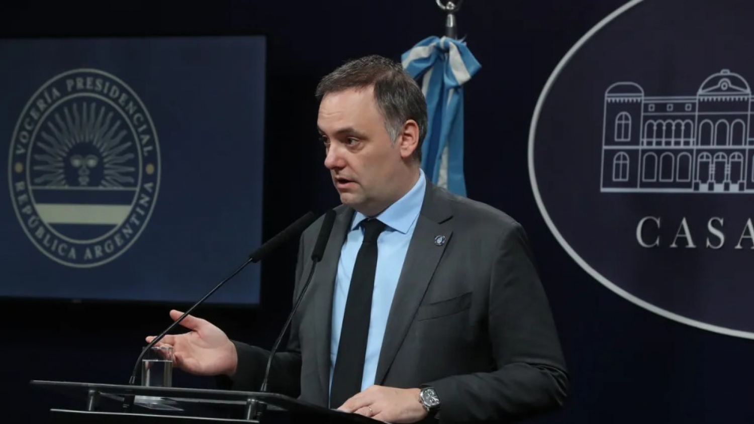 Manuel Adorni asumirá como jefe de Gabinete y promete “una gestión federal y basada en consensos”