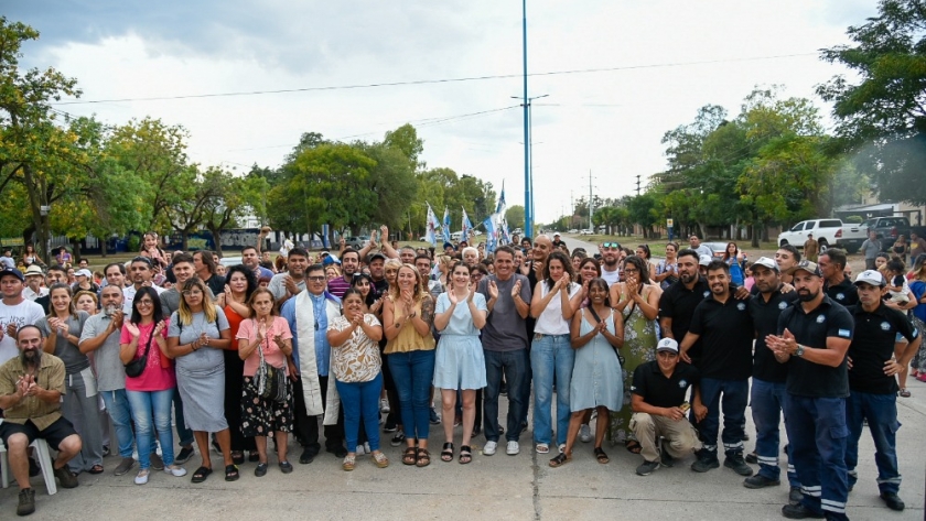 En Moreno, Katopodis inauguró la repavimentación de la Av. Alfonsina Storni