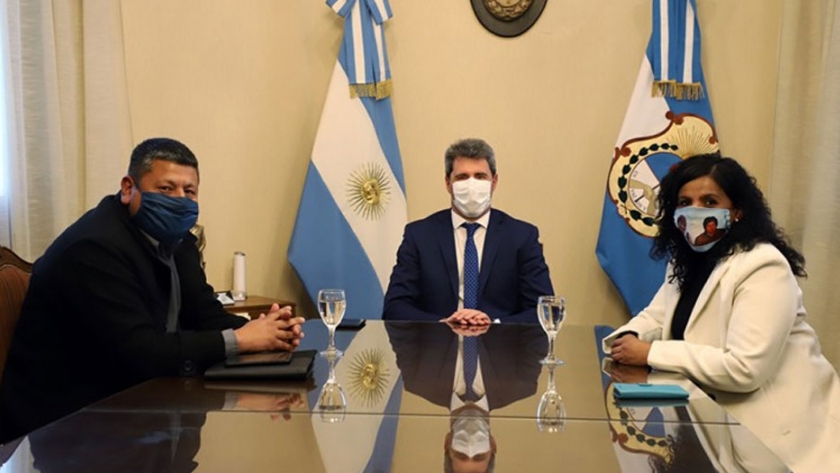 El gobernador Uñac recibió a concejales ulluneros