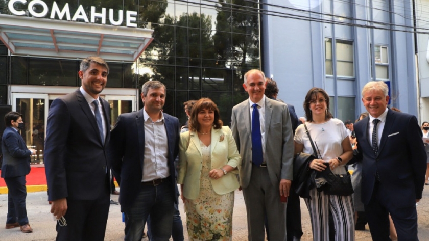Turismo participó de la reinauguración del emblemático Hotel del Comahue