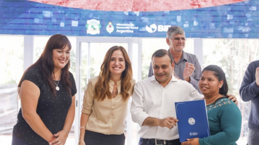 En Misiones, Tolosa Paz y el gobernador Ahuad inauguraron obras de integración socio urbana en Puerto Esperanza