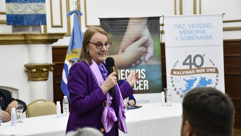 Alicia: “Para crecer en nuestro territorio, debemos fortalecer los hospitales de la mejor manera”