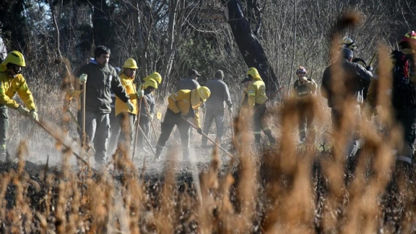 Brindan capacitaciones sobre el manejo del fuego para brigadistas y combatientes de la provincia