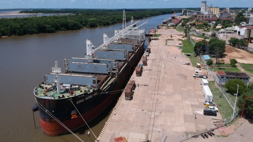 Los puertos entrerrianos capacitan a su personal y suman nuevas exportaciones