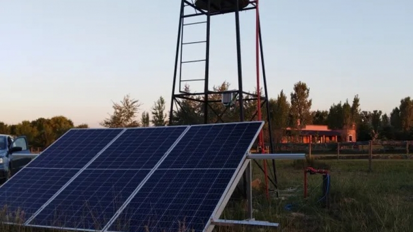 Bombas de agua solares: ¿el reemplazo de los molinos de viento?