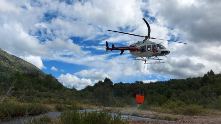 Incendio Cuesta del Ternero: Brigadistas continúan con el operativo de control en Chubut