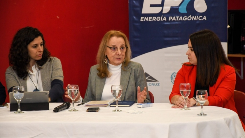 Alicia: “No dejen a Santa Cruz sin la mirada de futuro que debe tener”