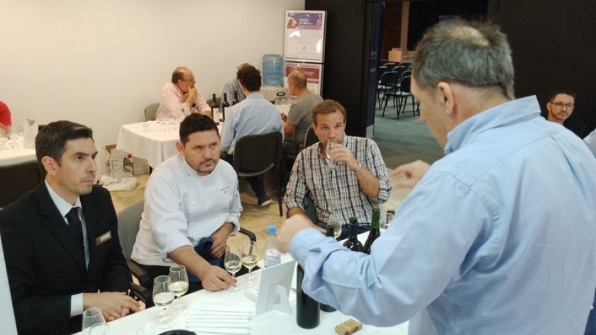 Ronda de negocios: 15 minutos a puro vino