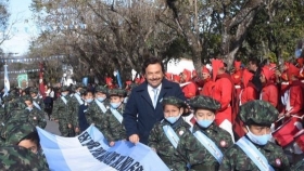 En La Caldera, capital provincial por el Día de la Independencia, el gobernador Sáenz encabezó los actos oficiales