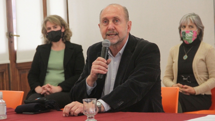 Perotti: "Es momento de reconocer la importancia de que el 3% del PBI se invierta en ciencia"