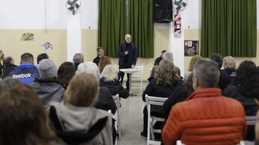 Rodríguez Larreta se reunió con vecinos de la Comuna 9