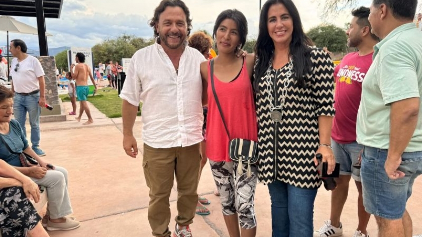 En El Préstamo, Gustavo Sáenz compartió con las familias el primer fin de semana gratis para niños y jubilados salteños