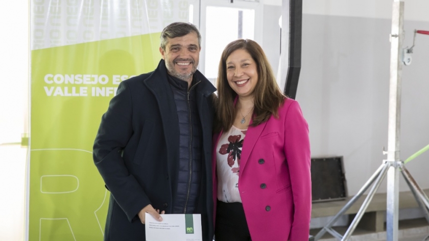 Se inauguró el SUM de una histórica Escuela de Viedma