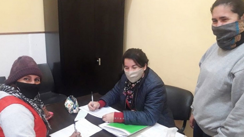 Sigue la regularización dominial en el barrio Matadero de San Cosme