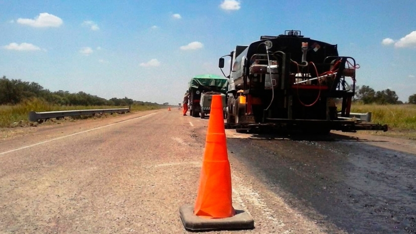 Avanzan los trabajos de recuperación de la Ruta 98 en Santiago del Estero