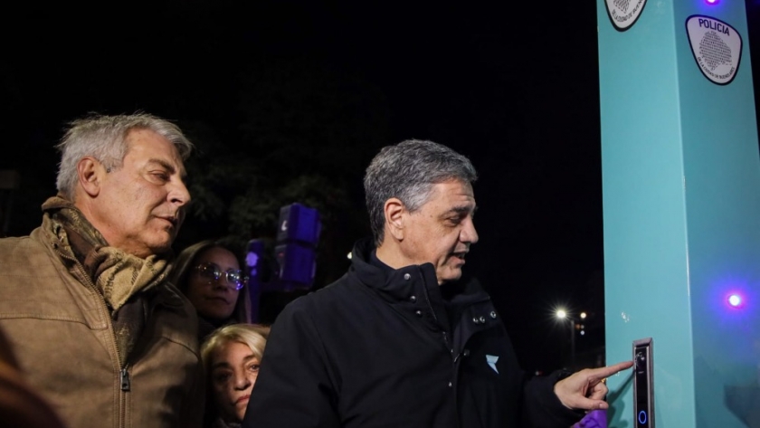 La Ciudad ilumina parques y plazas e instala los primeros tótems de seguridad
