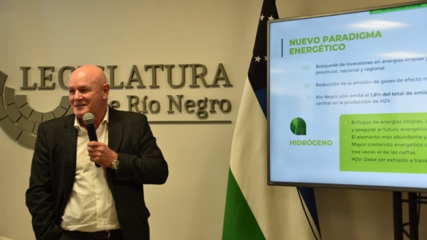 El Ejecutivo presentó el proyecto provincial de producción de Hidrógeno Verde en la Legislatura