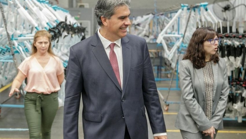 Capitanich y referentes de la sociedad rural argentina definieron agenda para fortalecer el desarrollo agropecuario en el norte grande