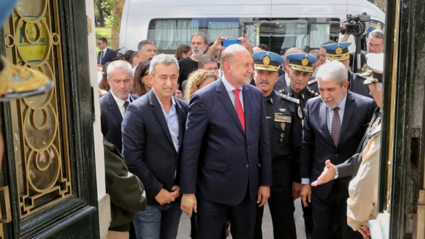 Perotti y Fernández habilitaron en Rosario nuevos espacios y tecnología para ayudar al accionar de la policía y la justicia