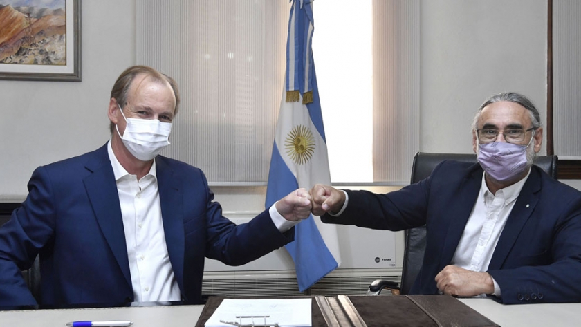 Bordet firmó un convenio con Nación para financiar el desarrollo del sector foresto industrial