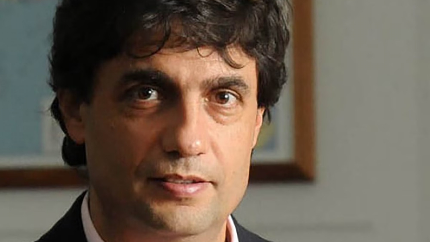 Hernán Lacunza advierte que el Gobierno tiene “una oportunidad histórica” para liberar el cepo cambiario