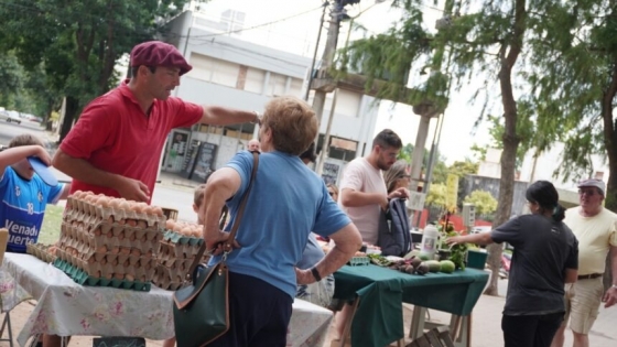 El programa “huerteros en tu Barrio” abre el 2025 en plaza Escribano