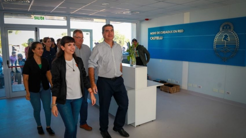 En Castelli, Capitanich entregó viviendas, inauguró un centro de salud y nueva línea de electrificación rural