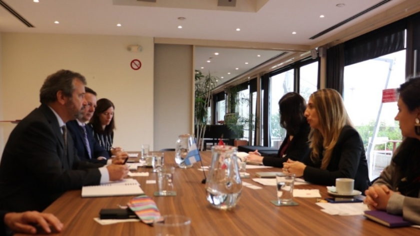 Ambiente se reunió con el embajador canadiense para ampliar la asistencia técnica de ese país