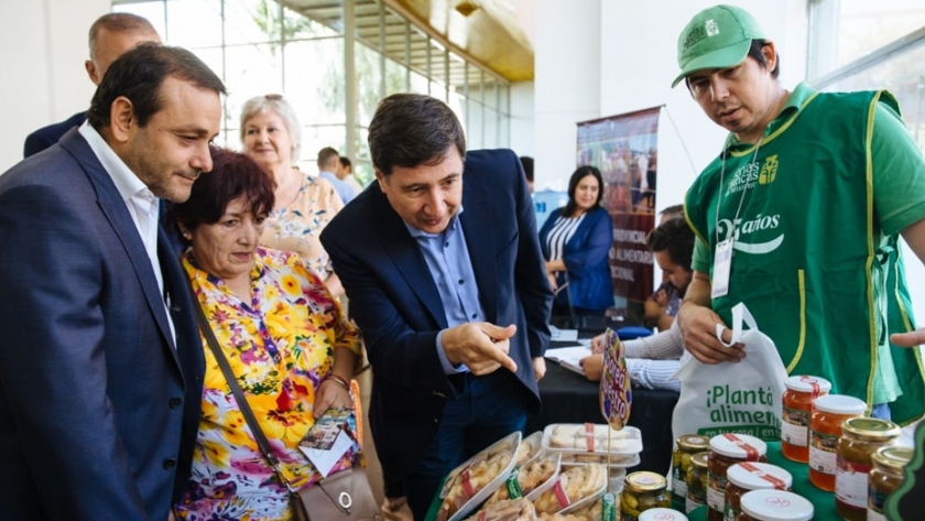 La Tarjeta Alimentaria se suma a los tickets del Programa Provincial Nutricional y beneficia la venta de productos misioneros