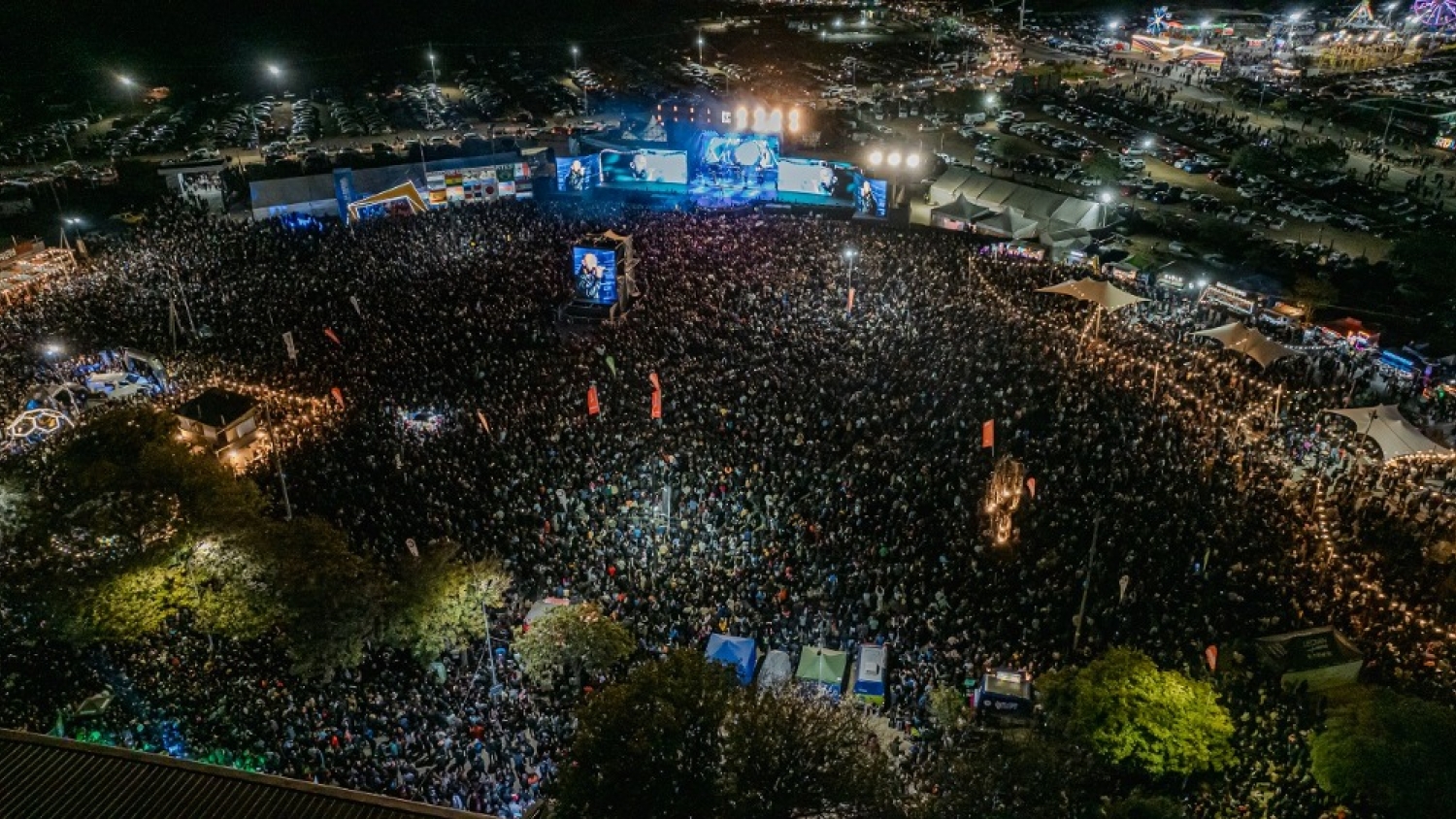La K'onga reunió a más de 50 mil personas y marcó un récord de convocatoria en la Fiesta del Poncho
