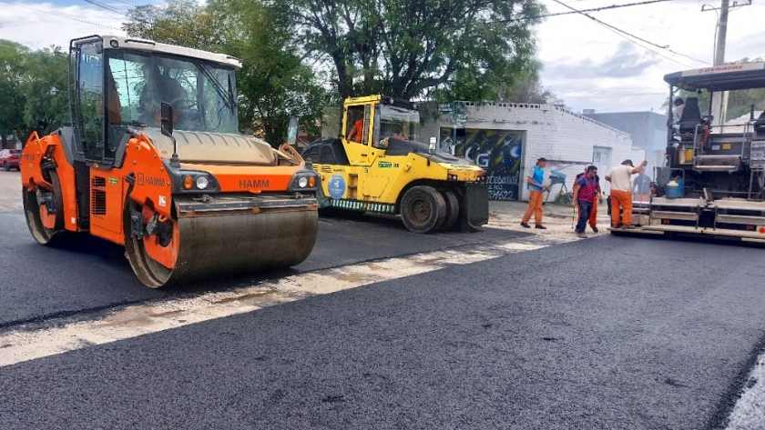 Programa semanal de pavimentación urbana en General Pico