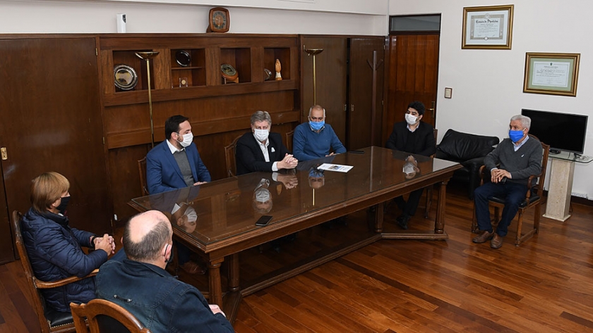 Provincia invierte más de 167 millones en obras de saneamiento para Santa Rosa