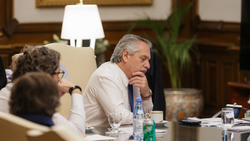 El Presidente dialogó con su par ucraniano, Volodímir Zelenski