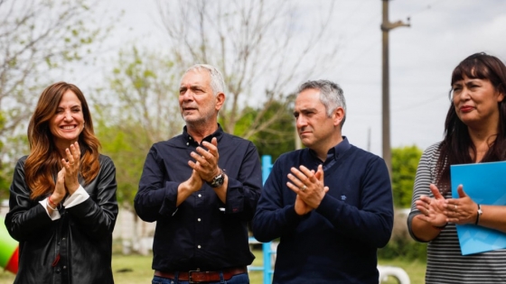Tolosa Paz, Julio Alak y Andrés Larroque recorrieron obras de integración socio urbana, en La Plata