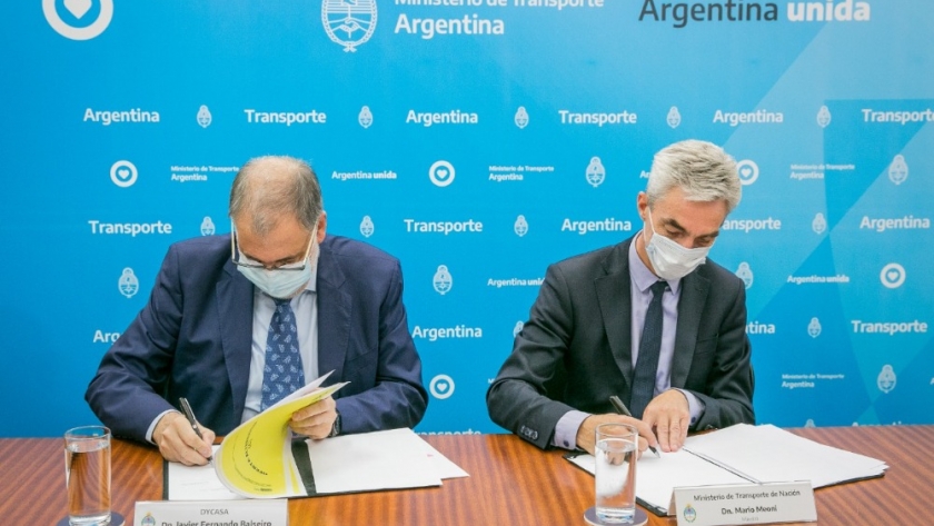 Meoni realizó la firma del contrato con la empresa DYCASA para comenzar la obra de extensión del Viaducto Belgrano Sur