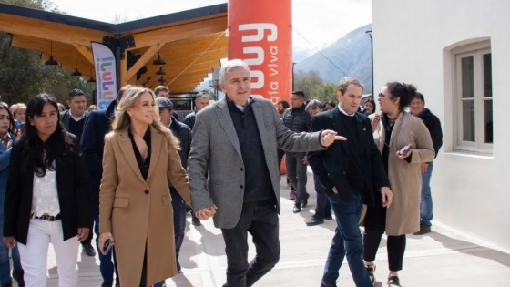 Morales y Sadir inauguraron la nueva estación de trenes de Volcán