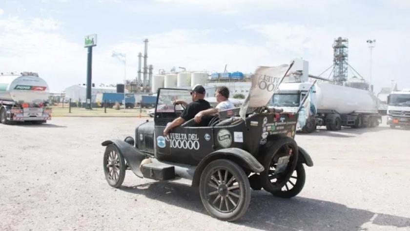 Un Ford T recorre Argentina con bioetanol: la travesía que une historia y el futuro sostenible del transporte