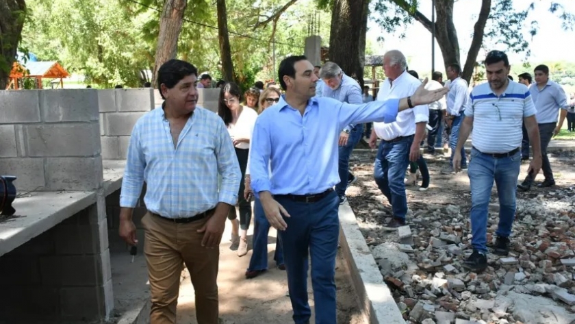 En Loreto, Valdés recorrió obras para el desarrollo productivo de la comuna