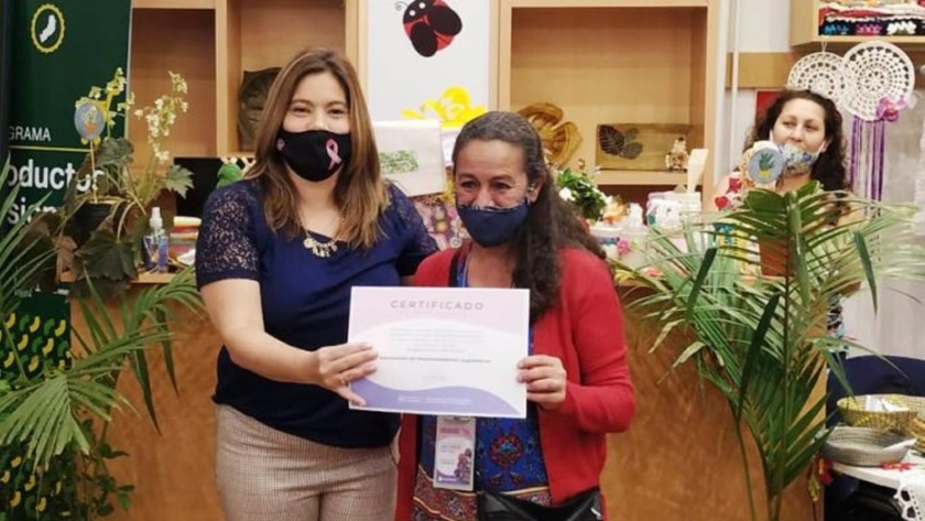 Más de 30 emprendimientos participaron en la Feria Mujeres Emprendedoras