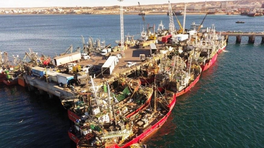 La administración portuaria de Puerto Madryn restringe el ingreso de pesqueros por el COVID-19