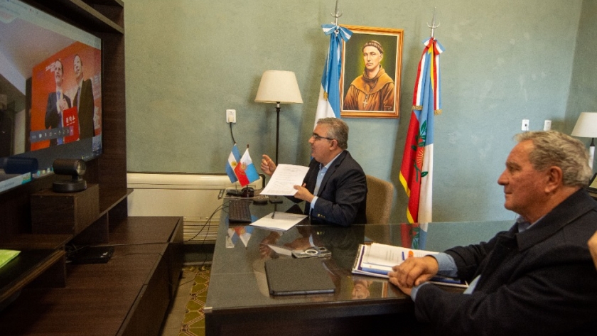 Catamarca rubricó acuerdo para la industrialización del Litio