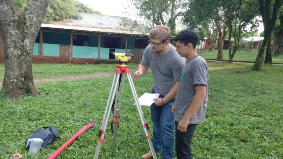 Tania y Gustavo, a punto de recibirse como Ingenieros Agrónomos tras estudiar con becas del INYM