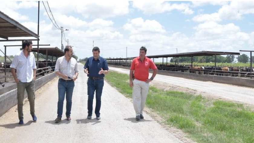 Solmi, junto a productores de Tordillo: 