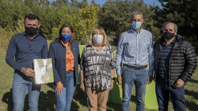 Estudiantes rionegrinos recibirán módulos de frutas, verduras, frutos secos y miel