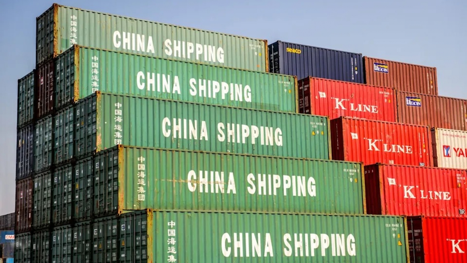 Exportaciones de China crecen 36,3 % en septiembre por la IA