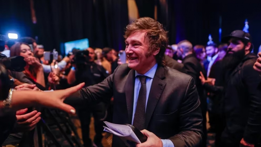 Milei confirmó el desembarco de JxC en su Gabinete, pero envía señales al peronismo en busca de gobernabilidad